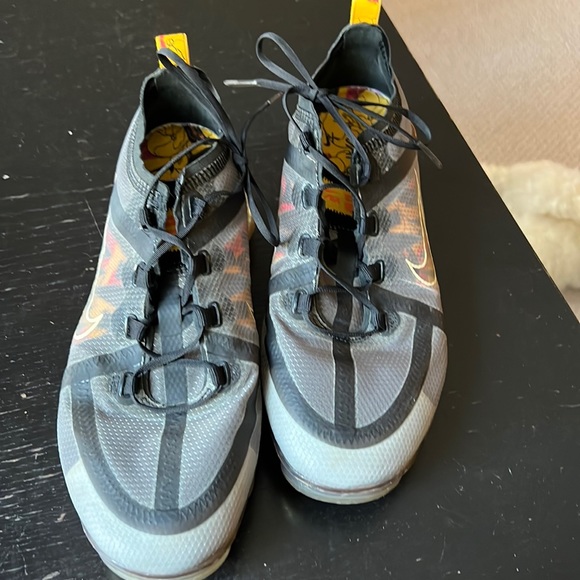 Nike - Picture 1 of 4